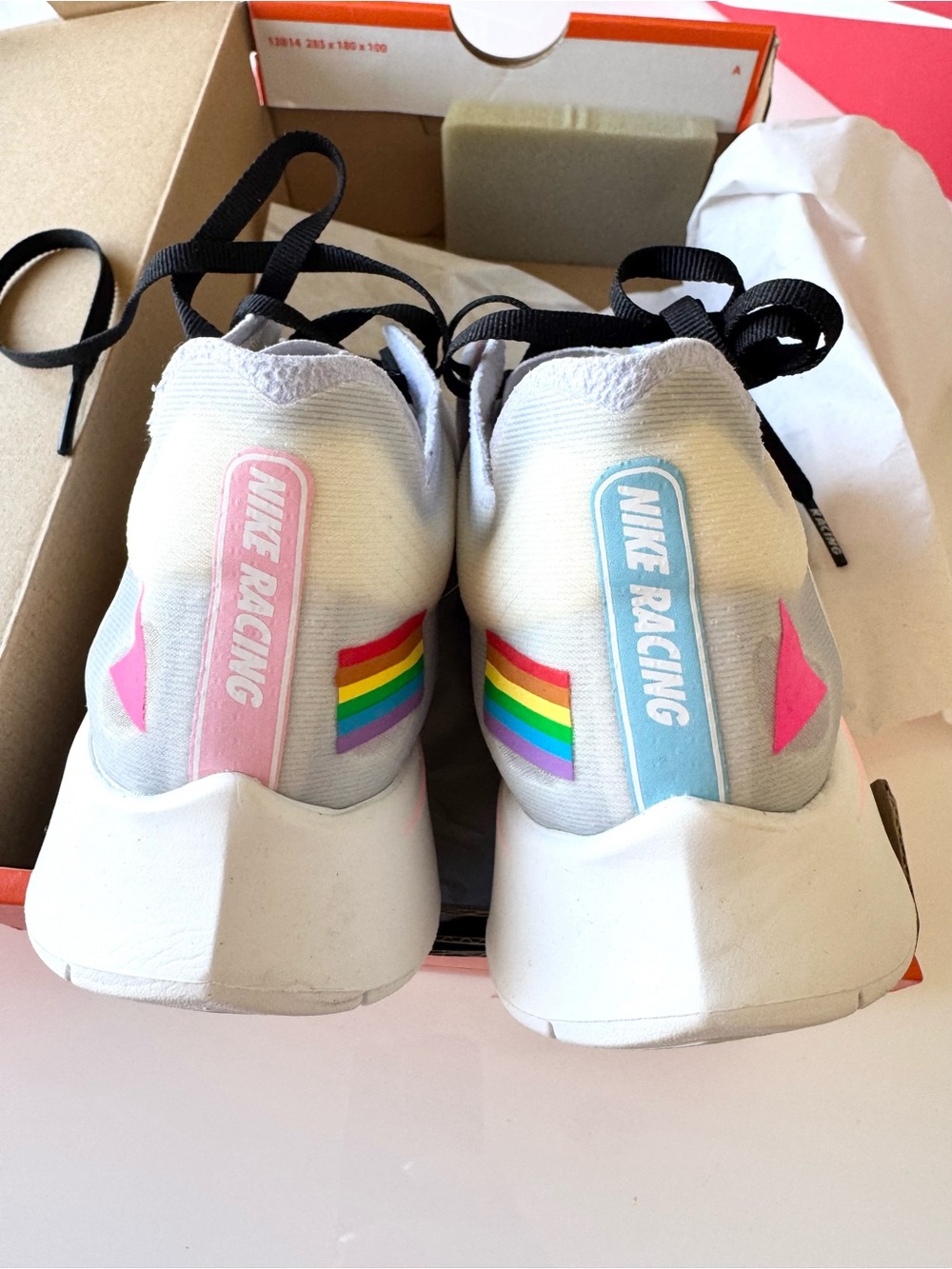 ♥️ NIKE ZOOM FLY BETRUE 🌈